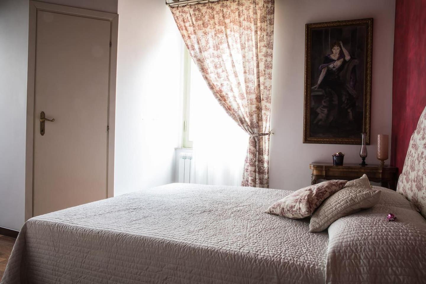 Crispi Deluxe 2 Bedroom Roma Esterno foto